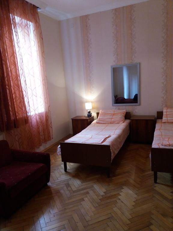 Guest House Lviv Грузия Κουτάισι Εξωτερικό φωτογραφία