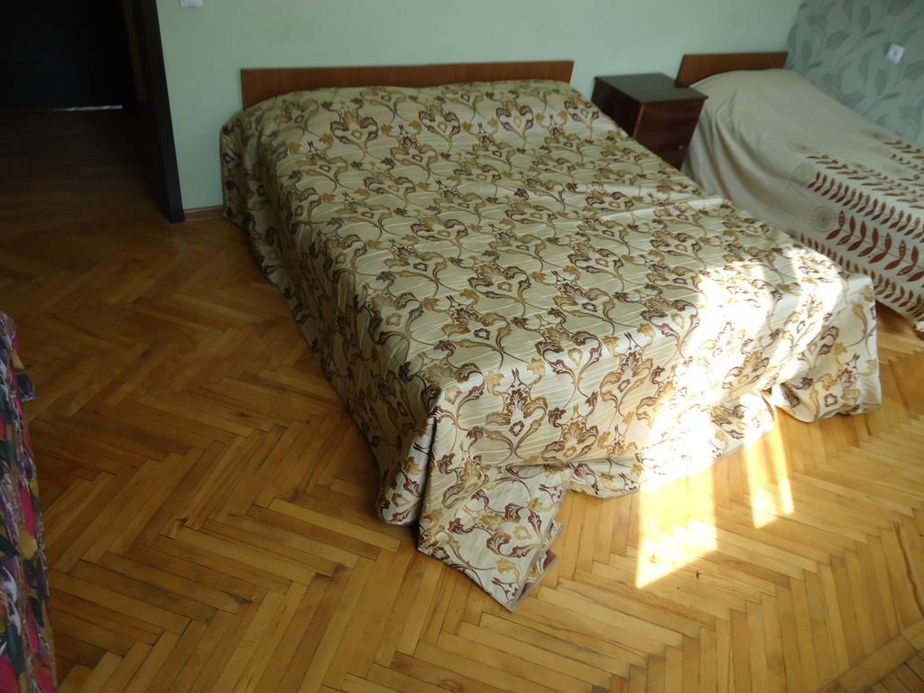 Guest House Lviv Грузия Κουτάισι Εξωτερικό φωτογραφία